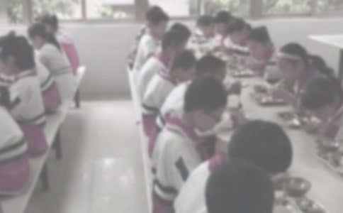 �ڼ���ͳԷ���ʲô�˷���