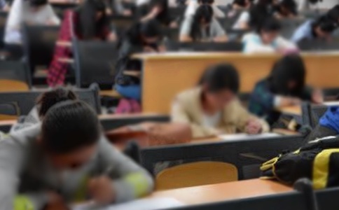 ��ѧ���������ʵ���������Ա