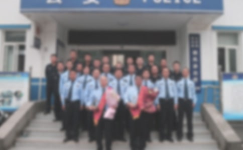 届初中毕业生欢送会上的讲话