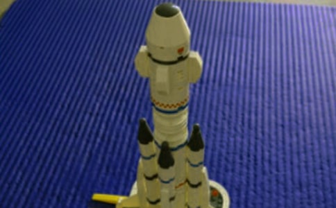 《火箭为什么能上天》大班教案