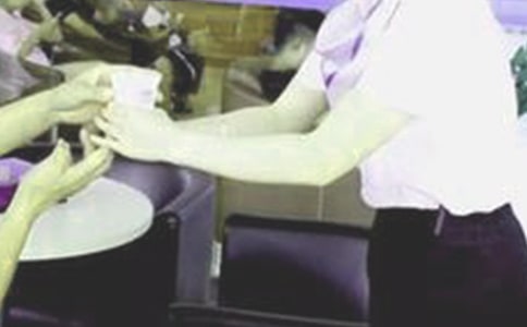 �Ӵ���Ա�����ܽ�