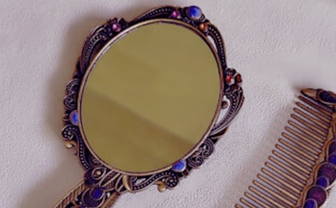 《镜子》中班教案