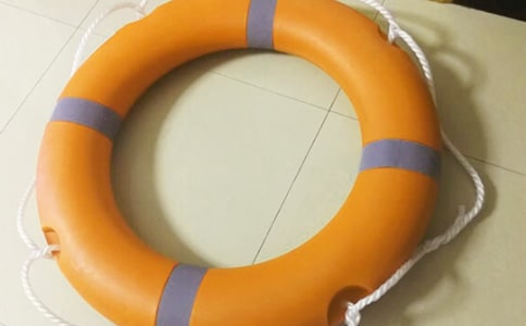 小班语言教案:小鸡的救生圈