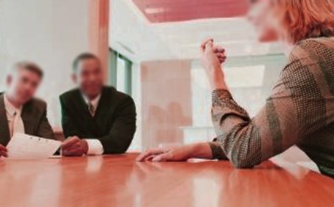 大学生职场面试自我介绍