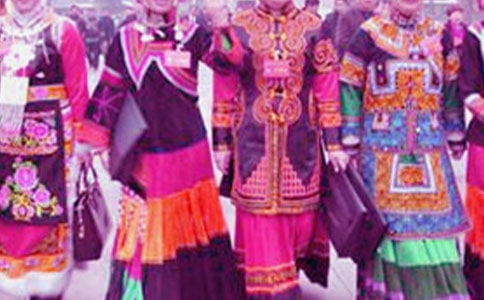 《我们的民族小学》教案