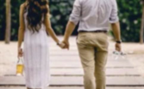 ��Ů���ϴ����ܼ�����