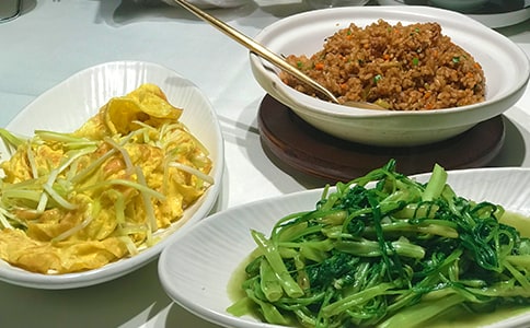 ʳ�ﵰ���ʵ�Ӫ����ֵ����