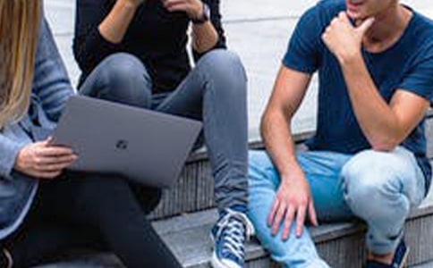 �ҳ��Ը���ѧ�Ӽ���