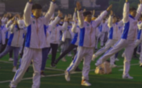 ��ѧ����ٳٵ�������