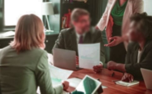 ����ְ����Ц��