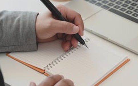 【热门】介绍书的作文300字四篇