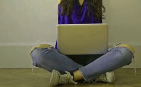 坐姿礼仪常识(2篇)