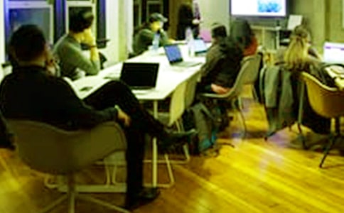 ѧ����̸��У��������